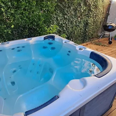 Domaine De Cachaou Leyr'ial Sauna & Holiday home *