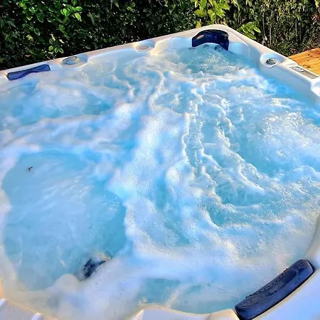 Domaine De Cachaou Leyr'ial Sauna &